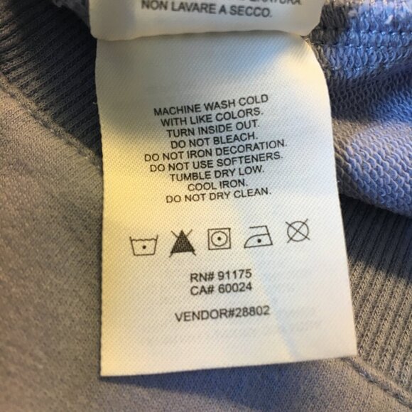 Fila Crewneck Sweatshirt Womens Large Purple Pockets Athleisure Cozy - Picture 8 of 8